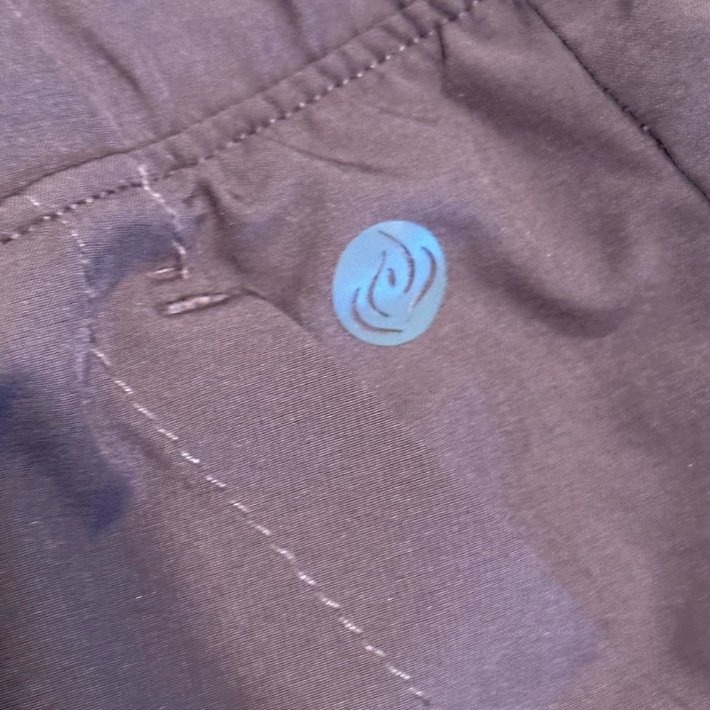 Women’s Apana Large Brown Cargo Crop Pants - Picture 10 of 12